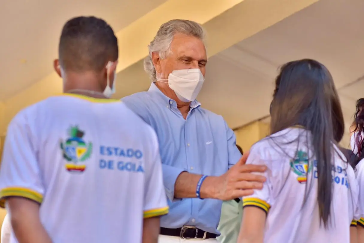 CAIADO ESCOLA ITUMBIARA