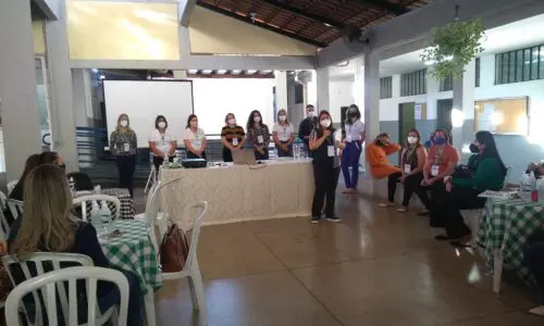 Gestores e diretores durante curso de formação