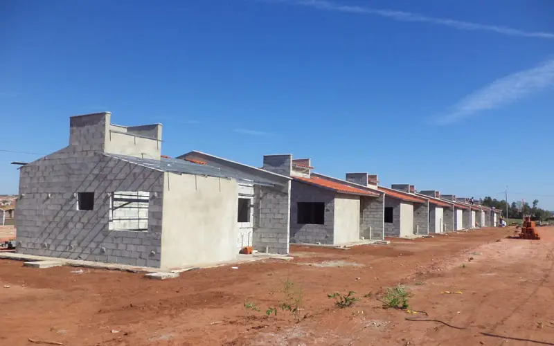 moradias em construção