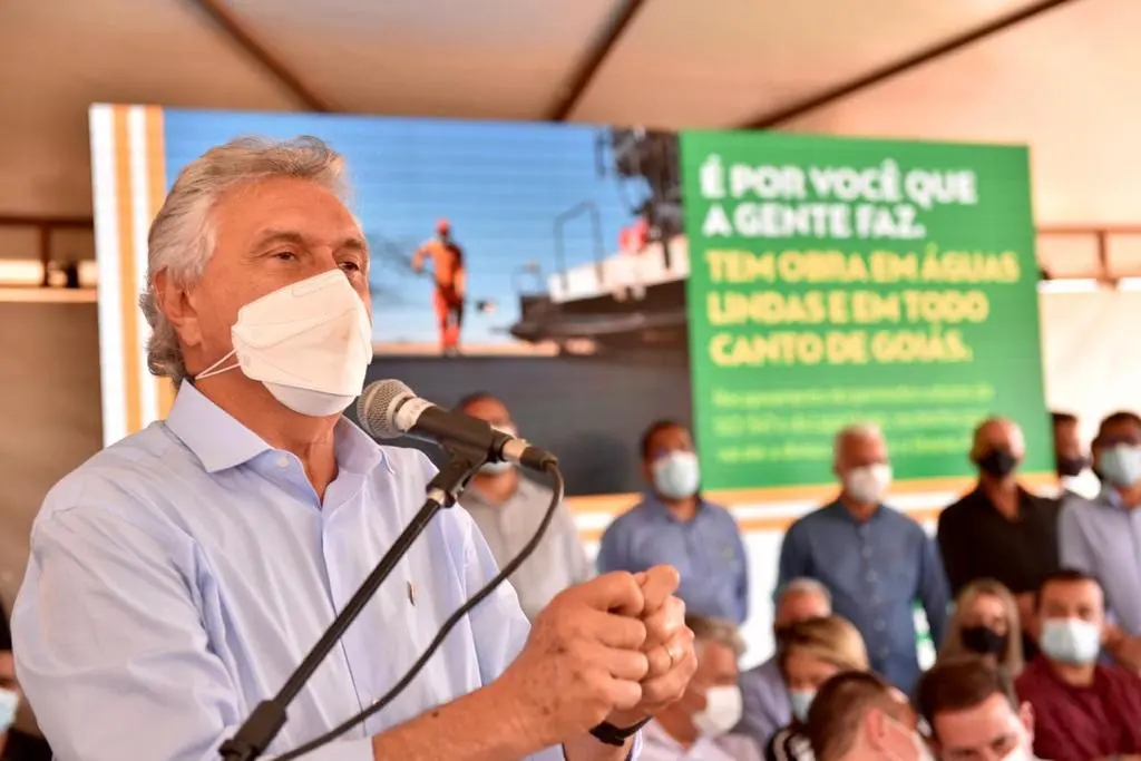 governador durante evento