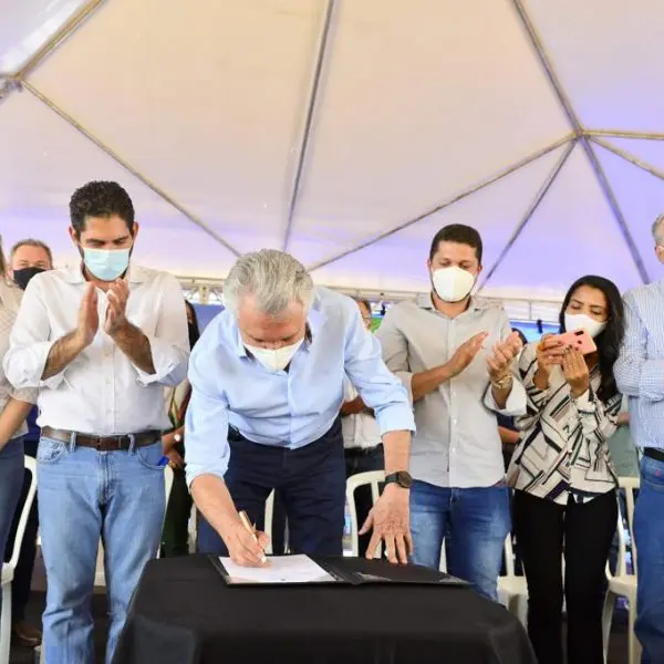 governador e vice em lançamento de obra