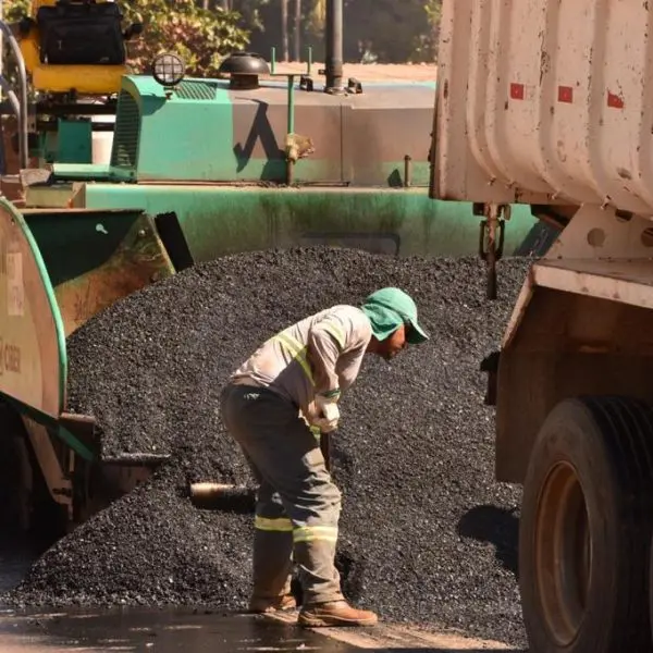 obras em rodovia