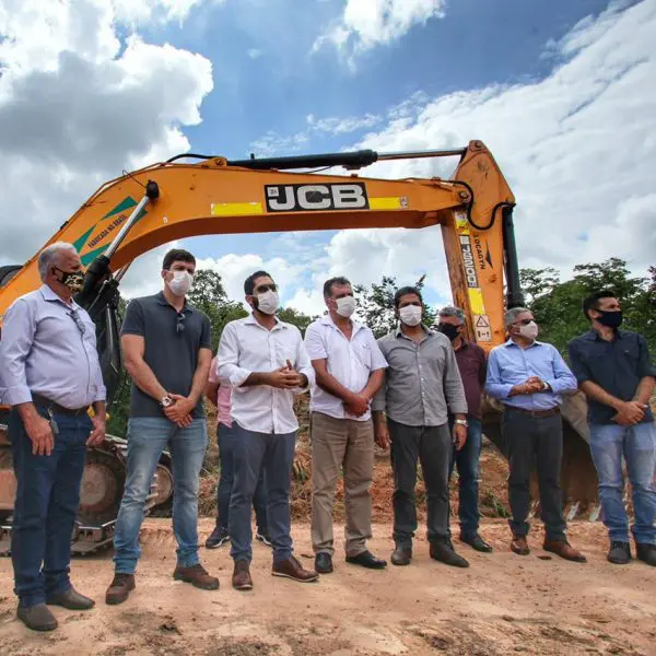 obra de rodovia sendo iniciada