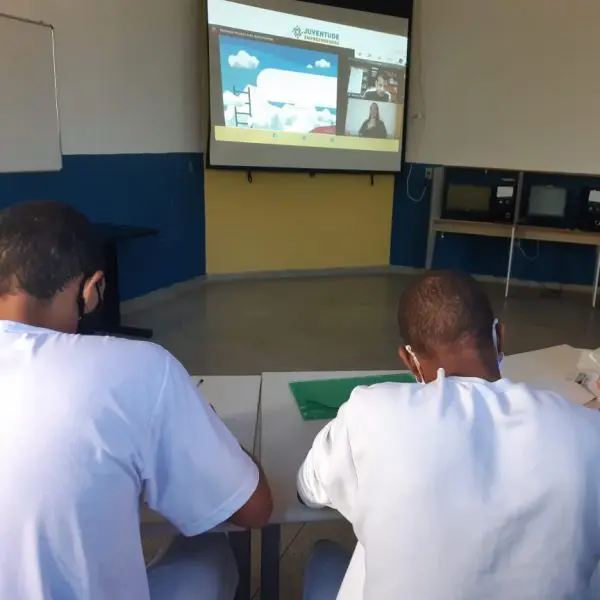 jovens do socioeducativo participam de curso