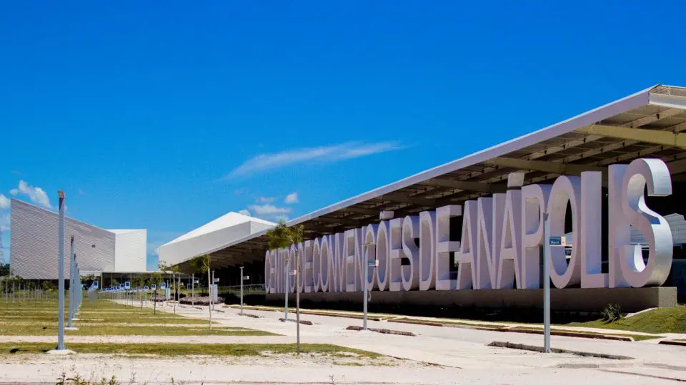 fachada do centro de convenções