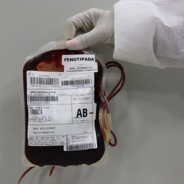 doação de sangue- bolsas de sangue