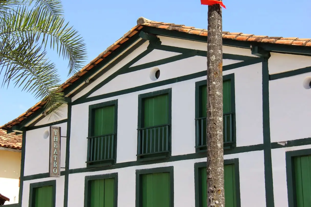 fachada do teatro de pirenópolis