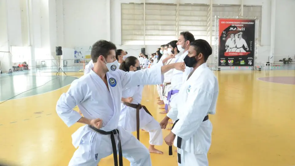 treino de karatê