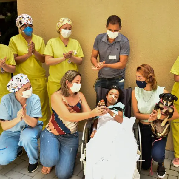 paciente, família e cachorrinha