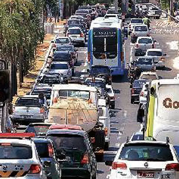 Setor de Serviços em Goiás registra maior alta do país em julho TRANSITO EM GOIANIA