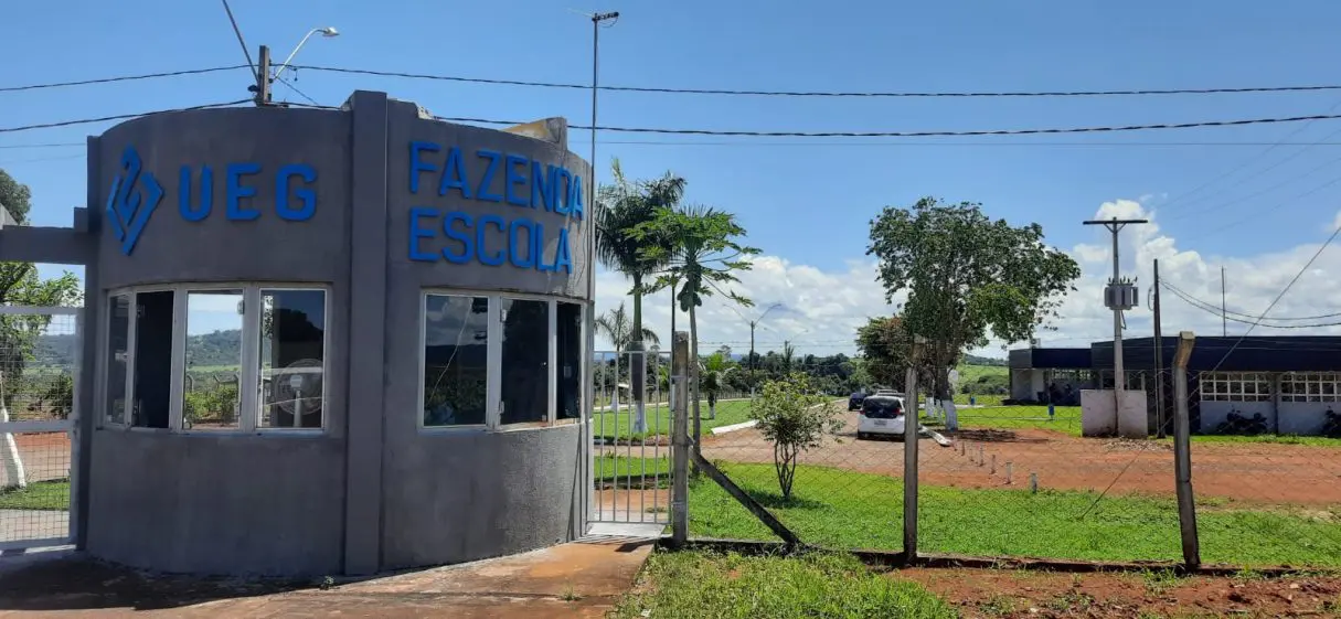 UEG FAZENDA ESCOLA