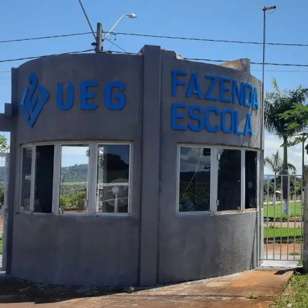 UEG FAZENDA ESCOLA