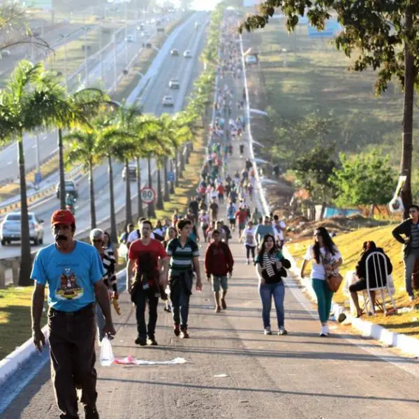 Hetrin orienta romeiros para a caminhada na Festa do Divino Pai Eterno