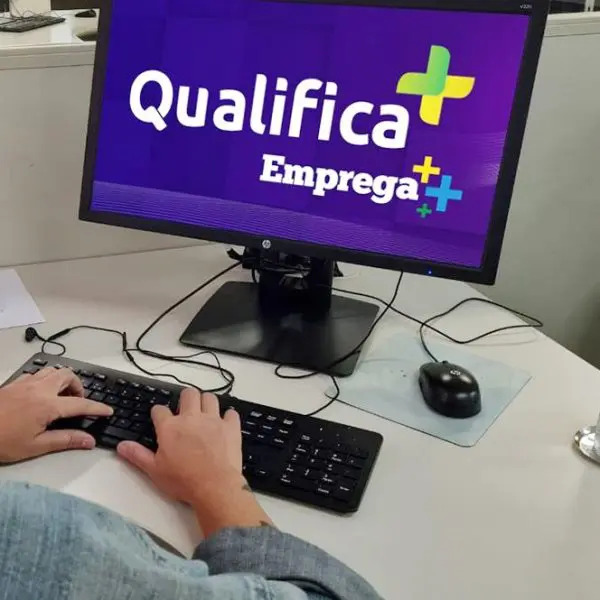 QUALIFICA EMPREGO