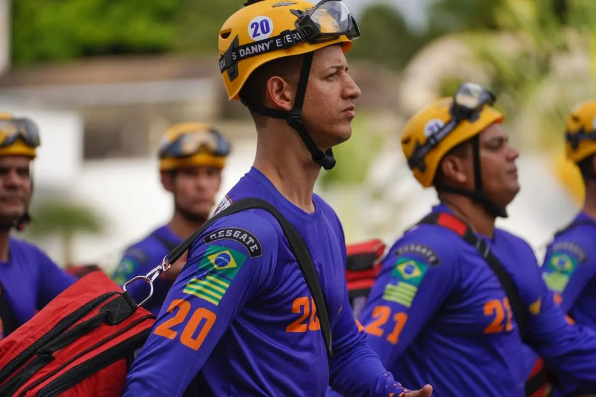 CORPO DE BOMBEIROS 1