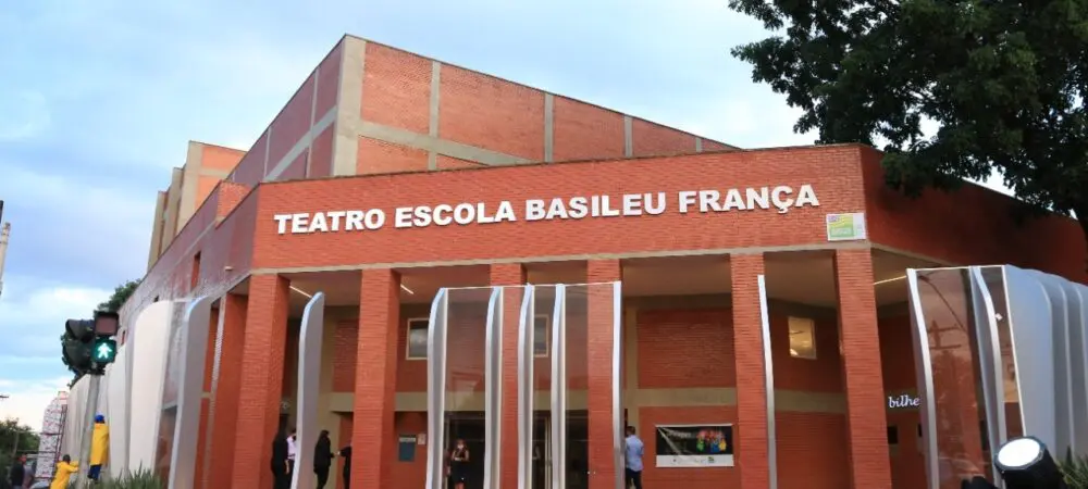 ESCOLA BASILEU FRANCA