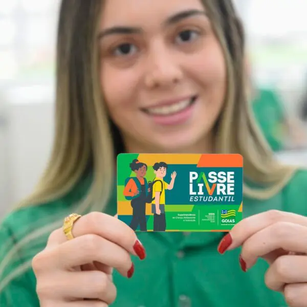 Estudante beneficiada pelo Passe Livre Estudantil