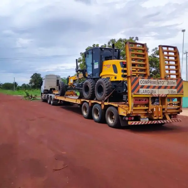 Máquinas da Goinfra na Operação Nordeste Solidário