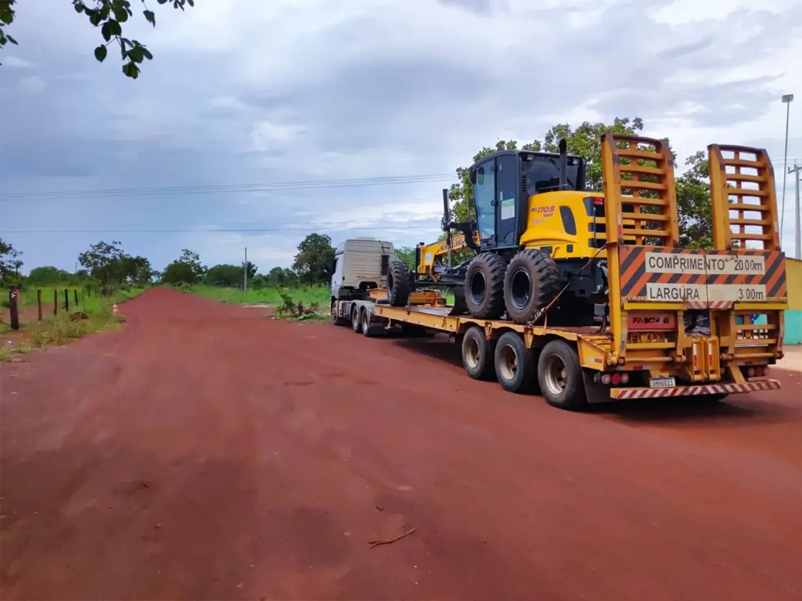 Máquinas da Goinfra na Operação Nordeste Solidário