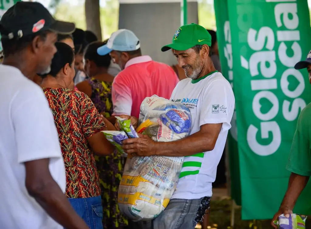 Assentados recebem benefícios sociais da Operação Nordeste Solidário