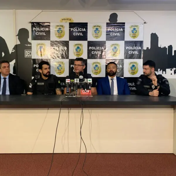 Coletiva de imprensa sobre a Operação Sinusal