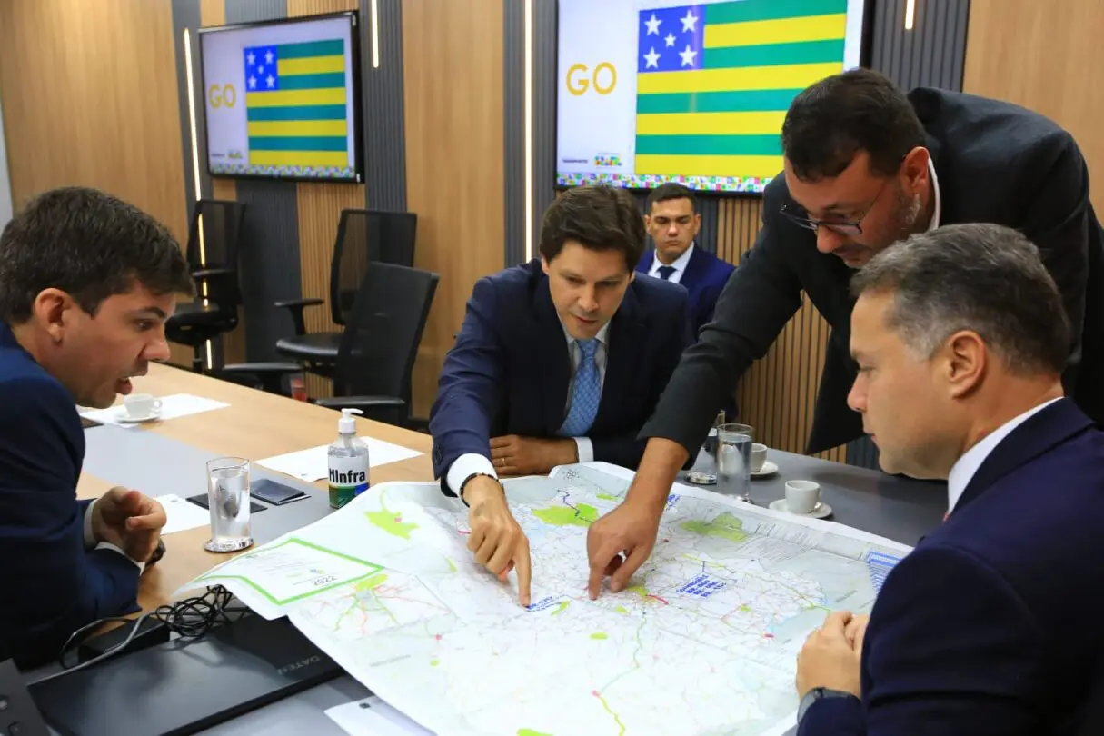 vice-governador Daniel Vilela em reunião no Ministério dos Transportes