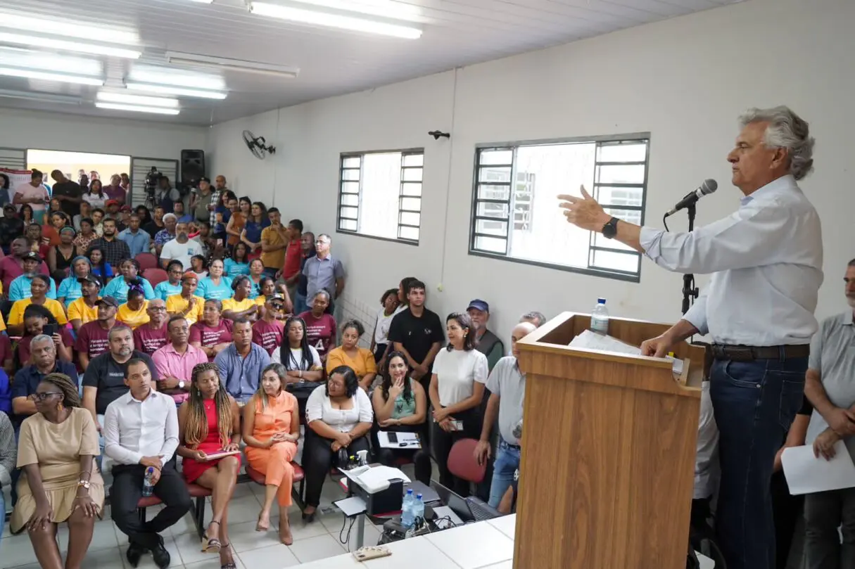 Diploma de alfabetização do projeto Tecendo Saber