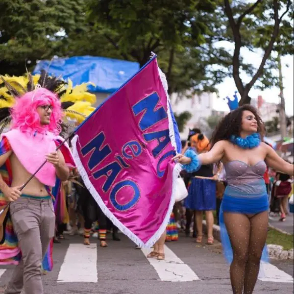 Bloco Nãe é Não vai sair às ruas para orientar sobre importunação sexual