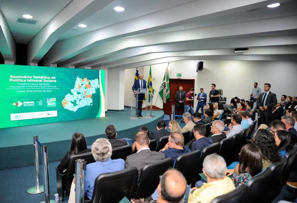 Caiado na abertura do seminário do Plano Estadual de Mineração