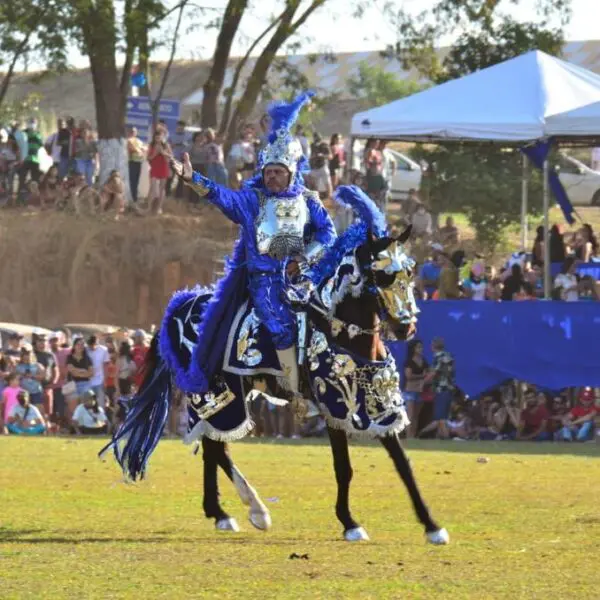 Cavalhadas de Pirenópolis voltarão a ocorrer no Cavalhódromo