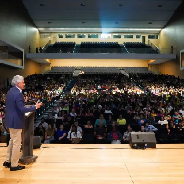 Caiado convoca professores e gestores a avançar na qualidade do ensino em Goiás