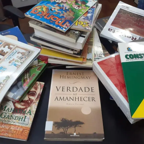 Campanha Gira Livros arrecada mais de 2,8 mil livros para doação