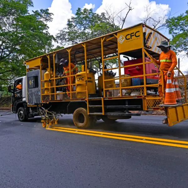 Obras na pista - Goinfra lança edital para contratar serviços de sinalização viária