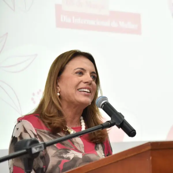 Gracinha Caiado inaugura loja solidária OVG Bordados no Shopping Bougainville