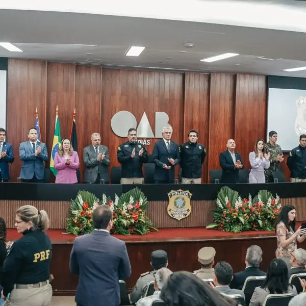 Caiado na posse do novo superintendente da PRF