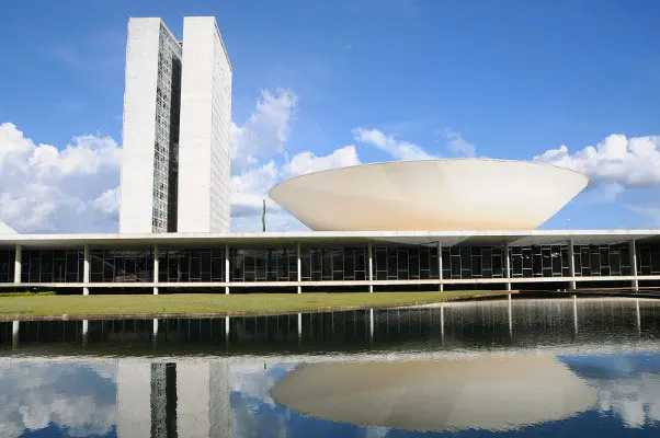 Caiado cumpre agenda em Brasília e Trindade