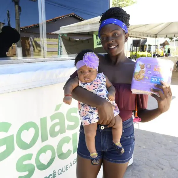 Goiás Social entrega benefícios em Bela Vista