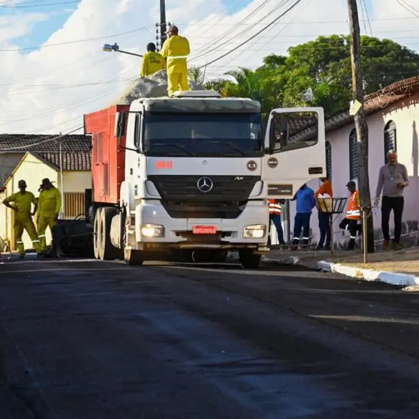 Obras de recapeamento asfático em Goiás