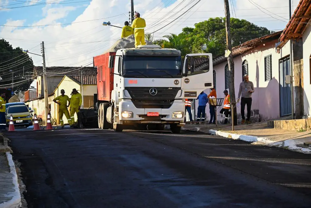 Obras de recapeamento asfático em Goiás