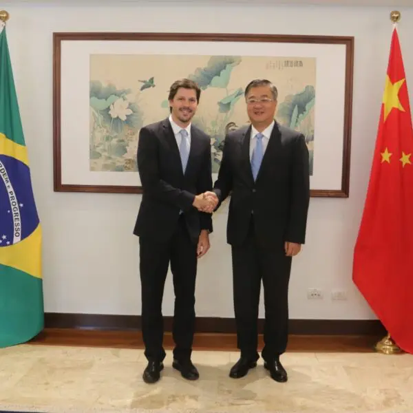 Vice-governador lidera missão à China com foco em ampliar relações comerciais