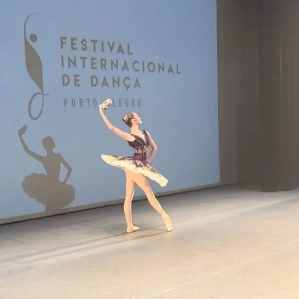 Festival de Dança de Porto Alegre premia bailarinos do Basileu França