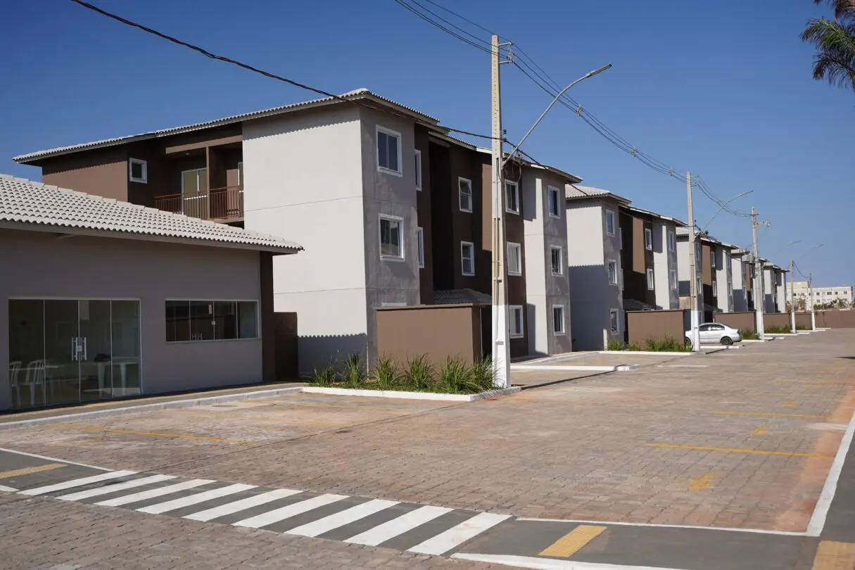 Valparaíso e Cristianópolis recebem ações de habitação nesta terça