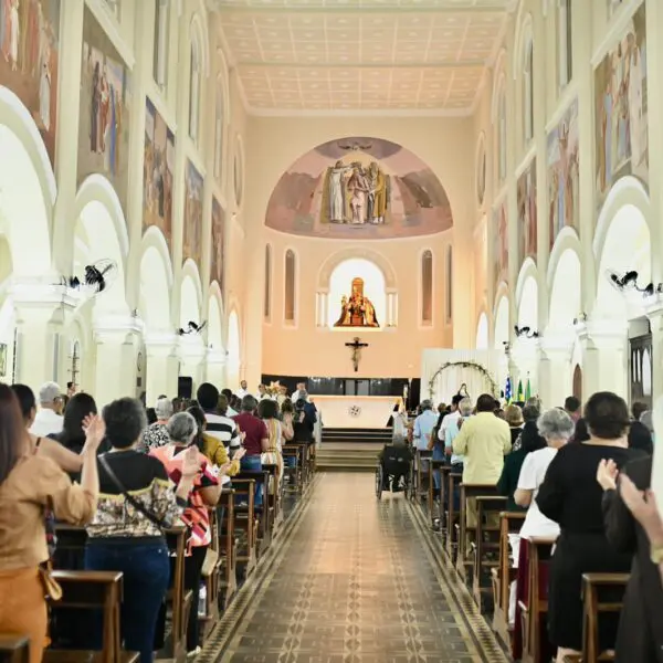 Caiado participa de missa em louvor aos 296 anos da cidade de Goiás