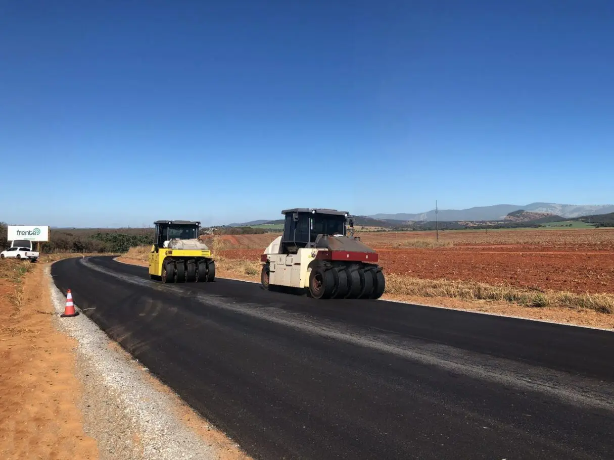 Obras na GO-080