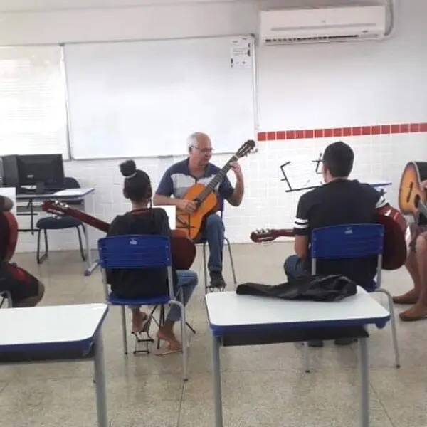 Núcleo do Basileu França em Trindade oferece 111 vagas em cursos de música