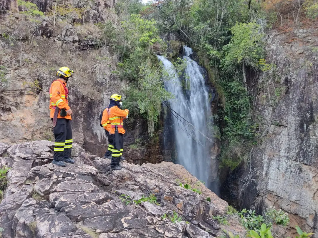 Bombeiros atuam em afogamentos e acidentes durante o feriado