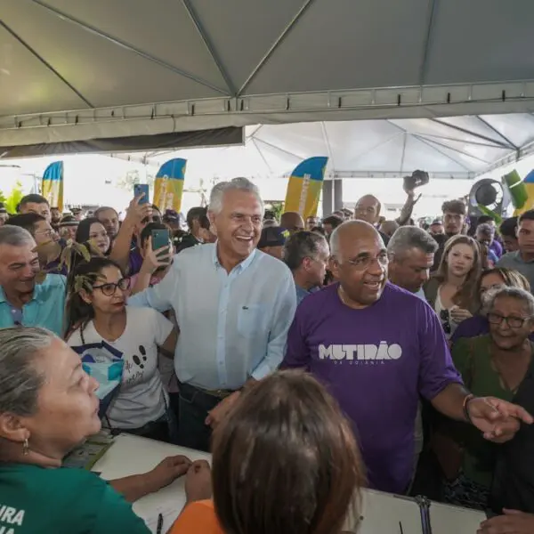 Caiado no Mutirão da Prefeitura de Goiânia