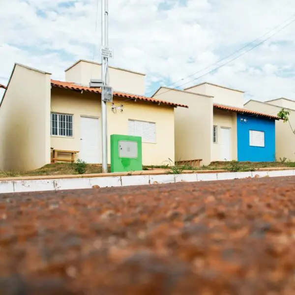 Caiado entrega casas a custo zero em Cristianópolis, nesta segunda Começam as inscrições para casas em Águas Lindas, Formosa e Itaberaí