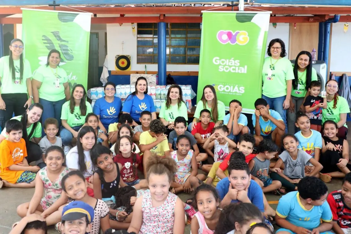 OVG doa mais de mil litros de leite arrecadados na 1ª Caminhada do Bem