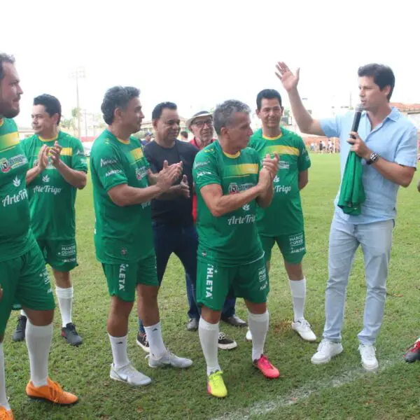 Daniel Vilela prestigia Futebol das Estrelas, em Petrolina